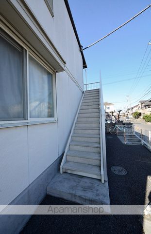 パークヨコチョーの玄関写真