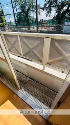 ホワイトウィング狭間[2DK/35.18m2]のバルコニー