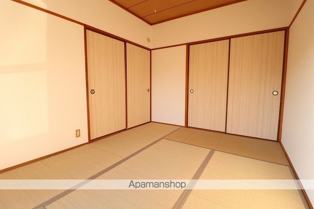 タウンハイツ眉山の内装写真