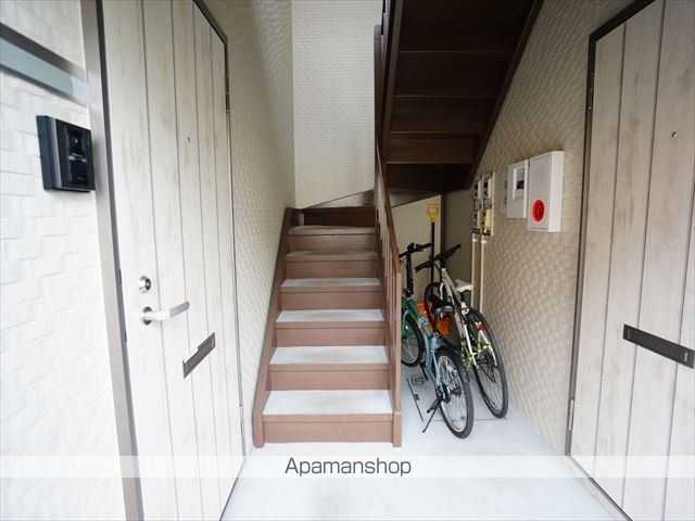 MANA GRACEの玄関写真