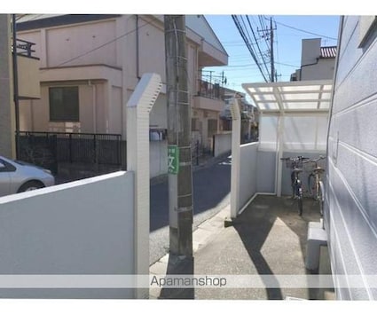 東京都練馬区春日町２丁目[1R/18.63m2]のエントランス2