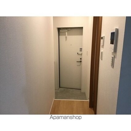 モデラート西新宿[1R/17.2m2]の玄関