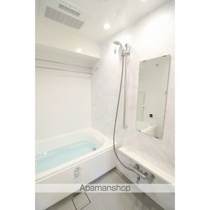 コンフォリア日暮里[2LDK/55.09m2]のバス