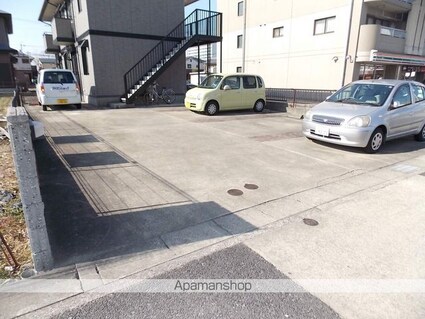 ルミエール中沼[1K/29.5m2]の外観4