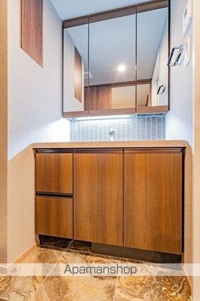 オーパスレジデンス南青山[2LDK/70.53m2]の洗面所