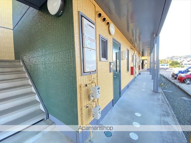 プログレスB棟の玄関写真