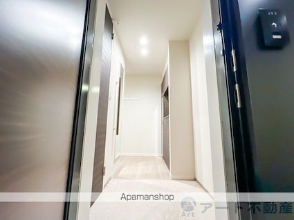 ヴィステリオ　プレミア[3LDK/81.56m2]の玄関