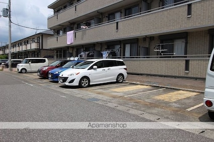 ジュネス北御座[2DK/45.04m2]の駐車場3