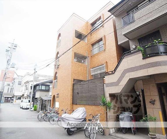 東丸太町マンションの外観写真