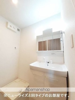 ラスヴェート[1LDK/44.7m2]の洗面所