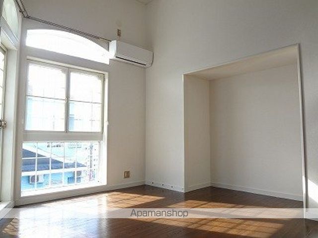 エルビス長嶺の内装写真