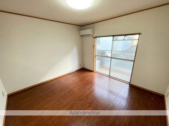 第2年見マンションの内装写真
