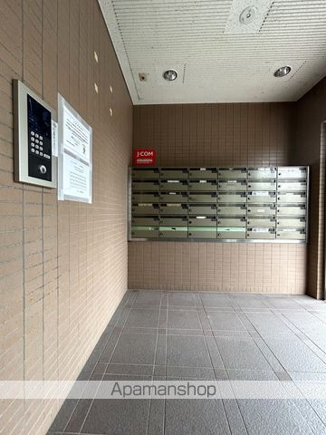 グリーンパーク樽井の玄関写真