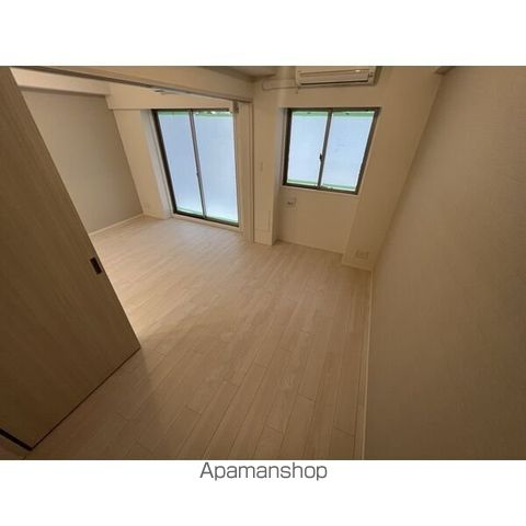 スプランディッド新大阪VIIIの内装写真