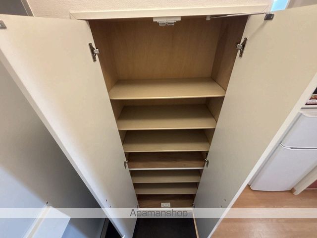 レオパレスパークサイド足立入谷の内装写真