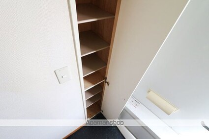 レオパレスＡｏｉ[1K/23.72m2]の玄関
