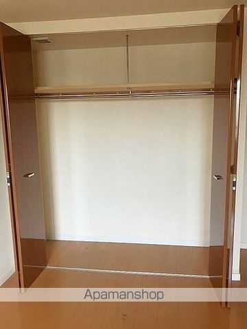 グランアルト福住オーヴェスト棟の内装写真