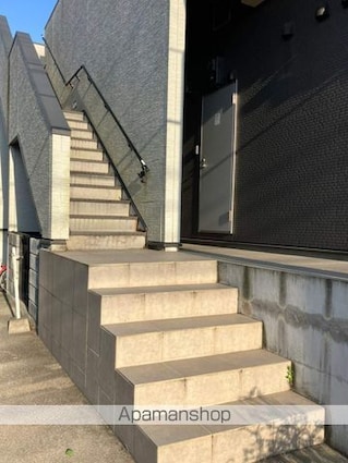 オーリス八千代[1R/21.07m2]のエントランス