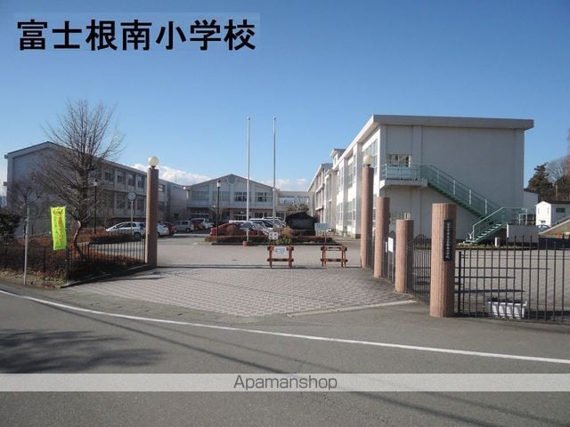 サンモール小泉の周辺写真