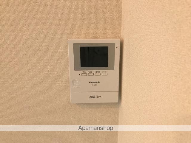 アインタウゼントの内装写真