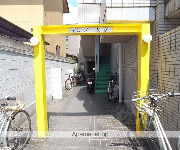セシール太秦の外観写真