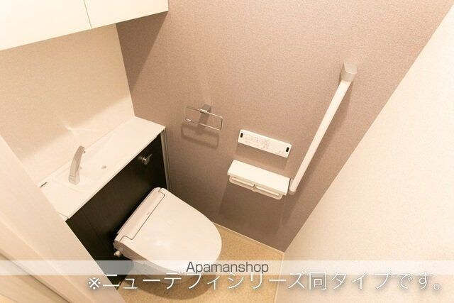 ネアタウンＤ[1K/33.2m2]のトイレ