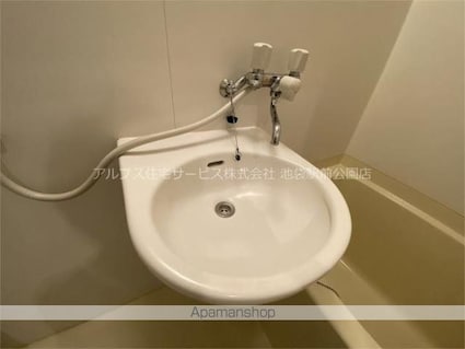 本田ビル[1R/27m2]の洗面所