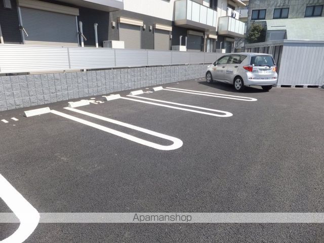 コンパウンド ファイブのその他写真