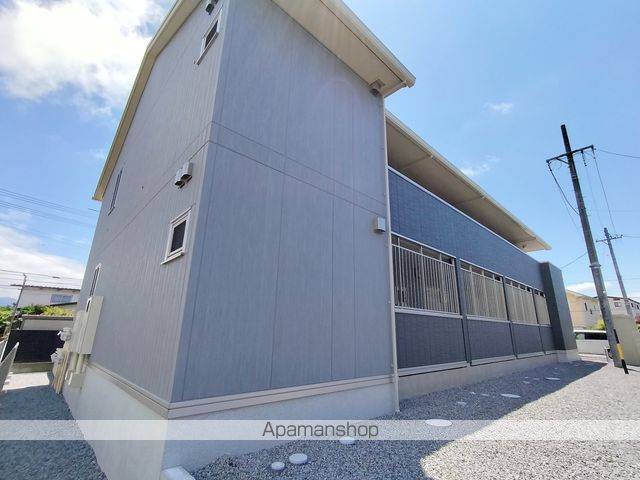 トリシア富竹の外観写真