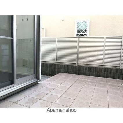 プティ・ピスィーヌ[1LDK/40.75m2]のバルコニー