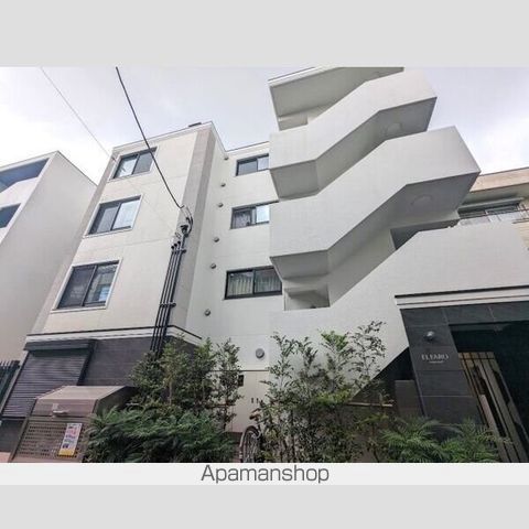 エルファーロ三軒茶屋IIの外観写真