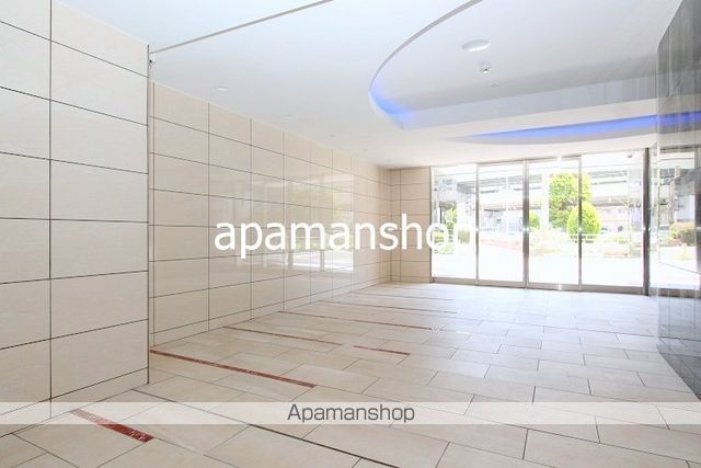 セレニテAWAZAミラクの玄関写真