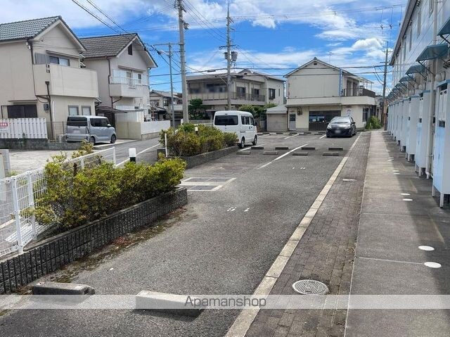 レオパレス松[1K/26.08m2]の駐車場2
