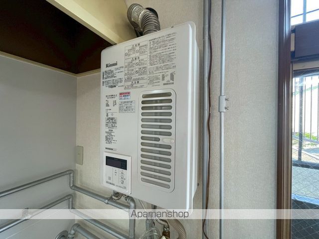 クリスタルマンションの内装写真