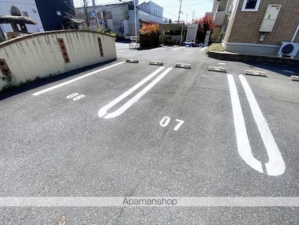 レジデンス平田[3LDK/77.74m2]の駐車場