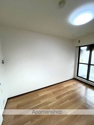 コレクション西田辺の内装写真