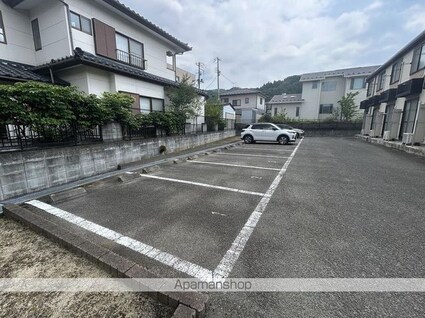 レオパレスグリーンハイツ平内Ｂ[1K/23.18m2]の駐車場2