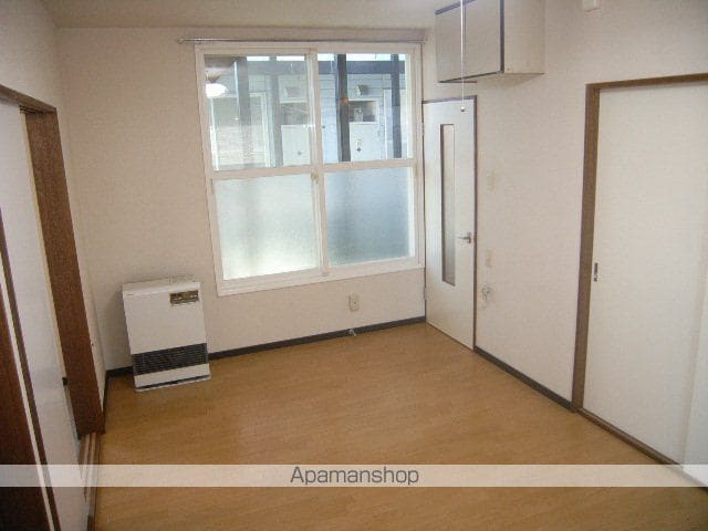 レジデンス平岡の内装写真