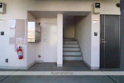 ラヴィアンローズ森田[1K/27.52m2]のエントランス1