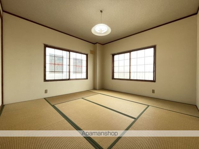 ライブタウン富岡IIの内装写真
