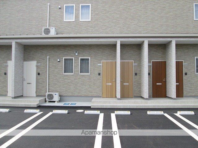 ホームズ村松IIの玄関写真