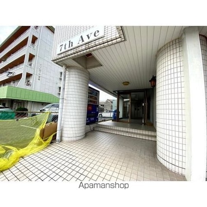 ７ｔｈＡｖｅ（旧．平野ビル）[1DK/27m2]の外観2