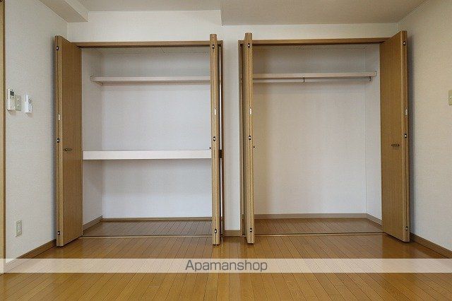 センチュリーハイツ奥田の内装写真