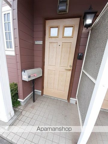 サンライト三屋 B棟の玄関写真