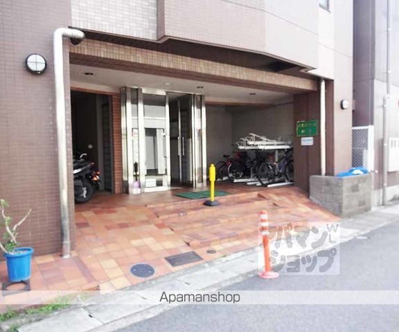 エスポワール椥辻の玄関写真