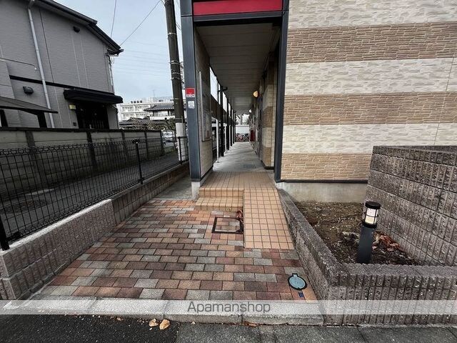 レオパレスコレマサ[1K/22.35m2]のエントランス