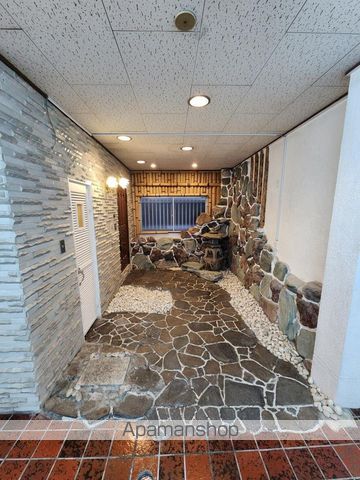 大阪環状線 寺田町駅 徒歩10分 4階建 築47年の玄関写真