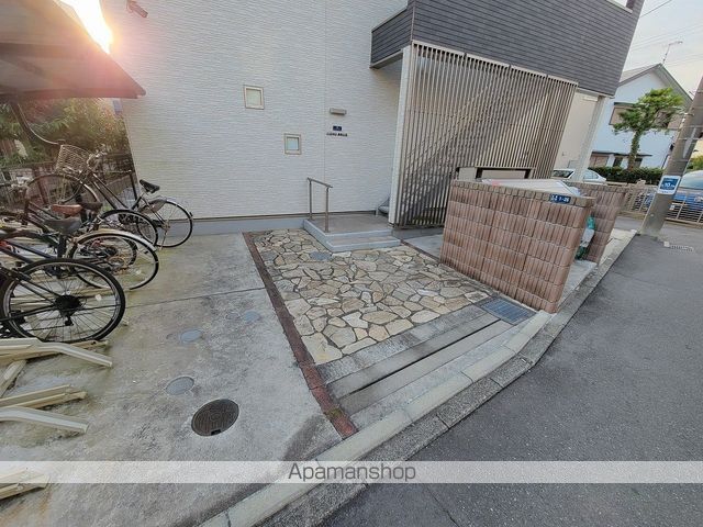 クレイノ湘南美住町の玄関写真