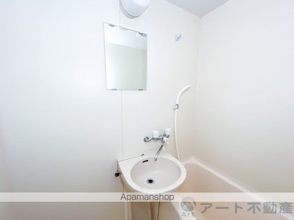 桑原マンション[1K/22.35m2]の洗面所