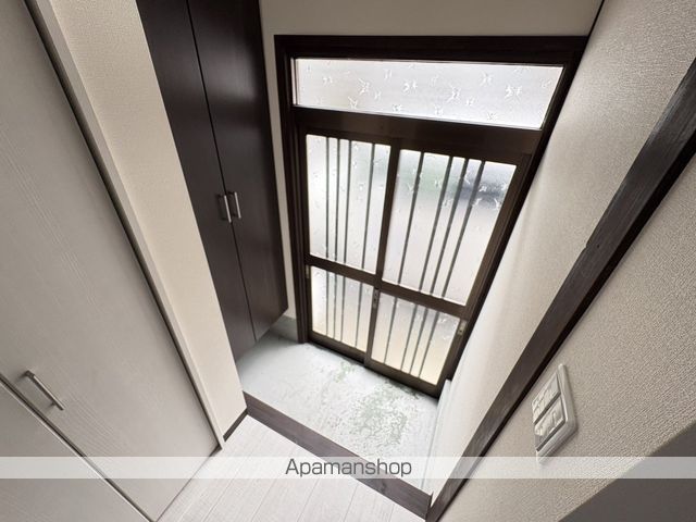大久保町戸建ての玄関写真